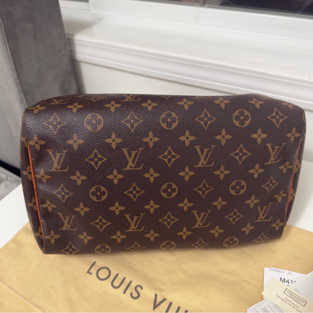 Louis Vuitton Speedy 30 Handbag - Picture 8 of 14